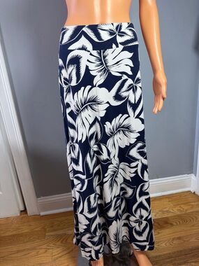 Talbots Maxi Skirt Navy White Tropical Leaf Floral Cotton Modal Knit M NWT.